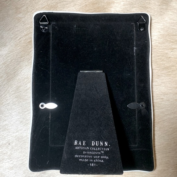 RAE DUNN Christmas “Santa CLAWS” Cat Photo Frame - Picture 4 of 6